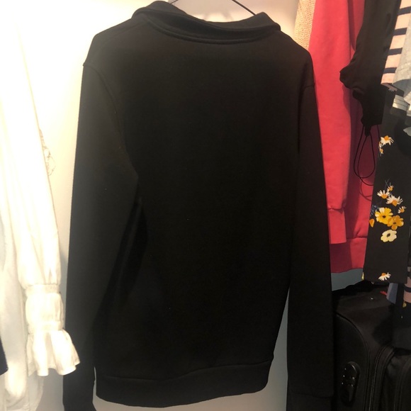 Micheal kors sweater wore twice god condition and comfy - Picture 2 of 2